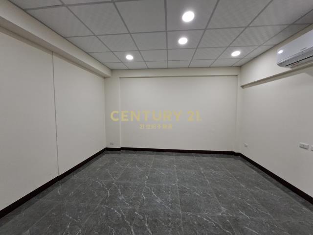 菓林三民路全新二房車