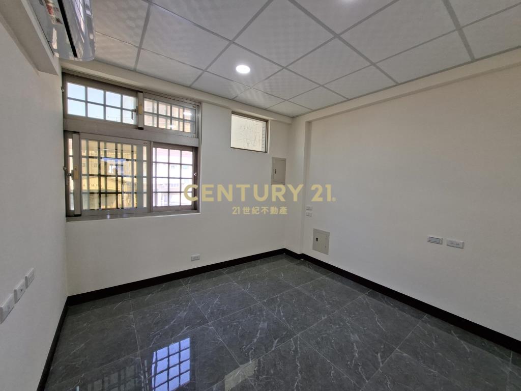 菓林三民路全新二房車