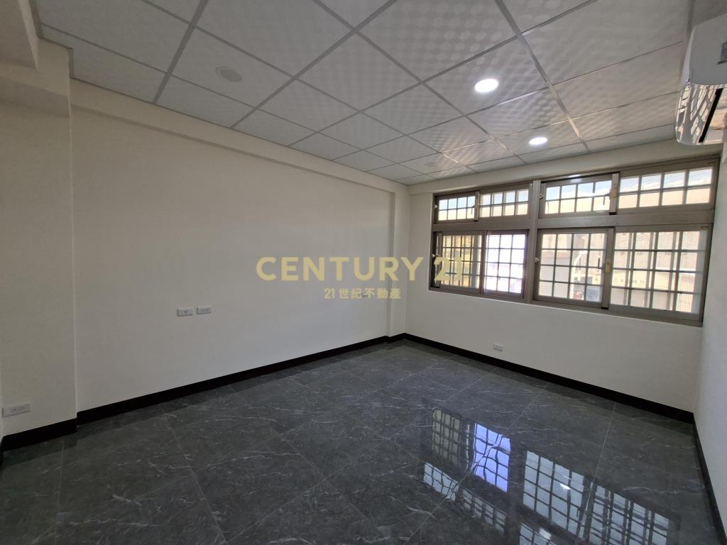 菓林三民路全新二房車