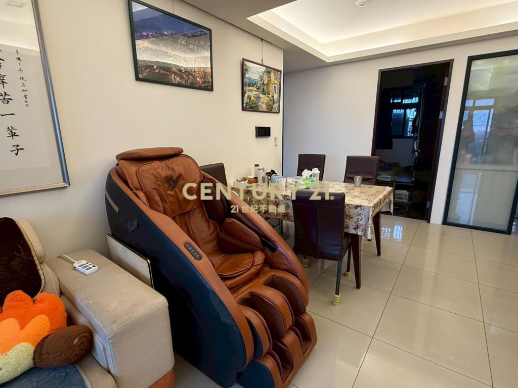 青埔電梯四房車