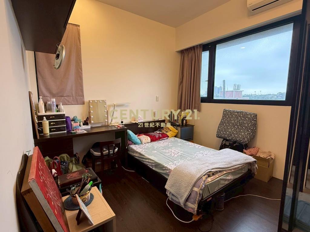 青埔電梯四房車