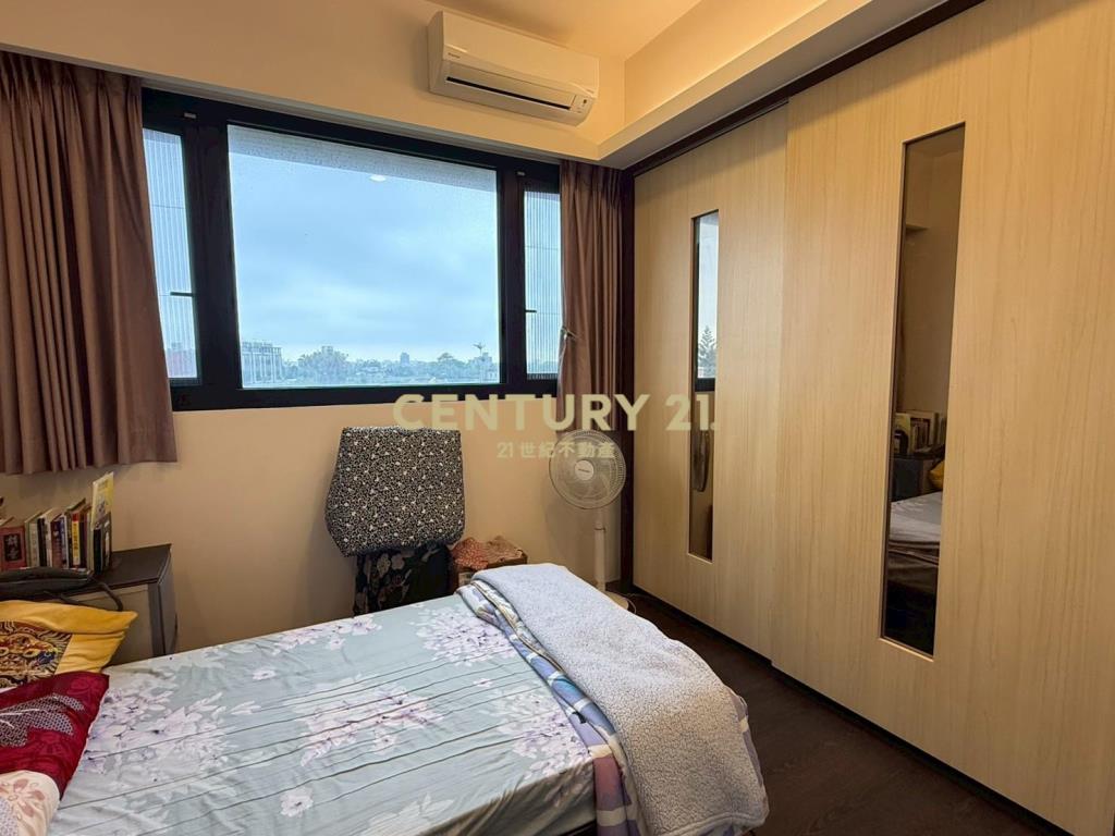 青埔電梯四房車