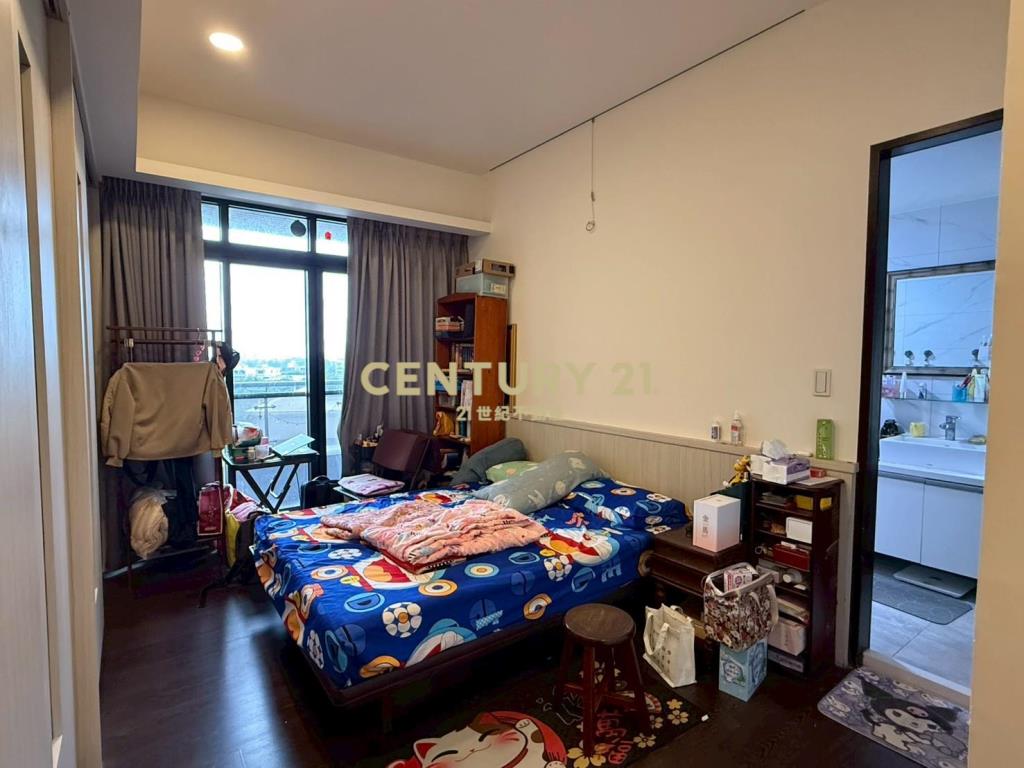 青埔電梯四房車