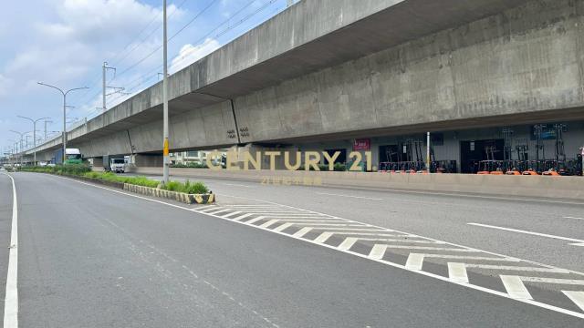 大竹交流道旁正南青路交通用地