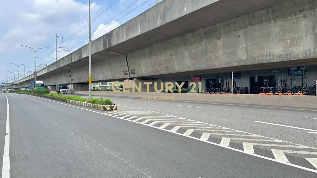 大竹交流道旁正南青路交通用地