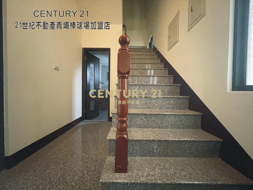 內定十六街電梯透天