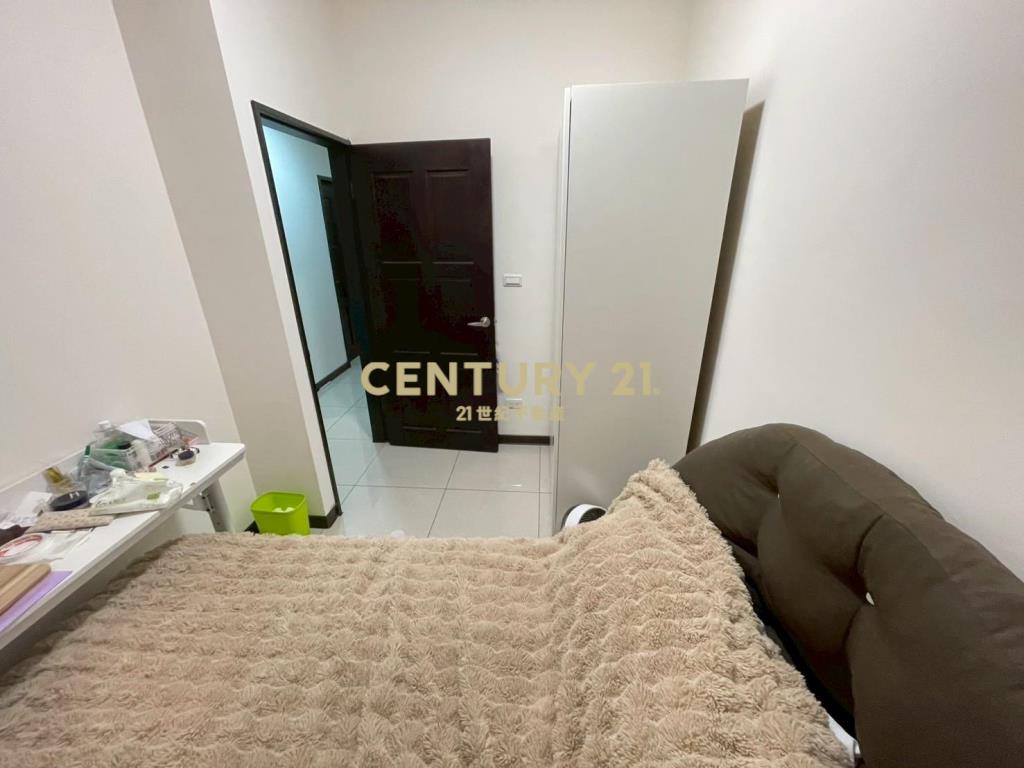 楊梅交流道輕屋齡三房平面車