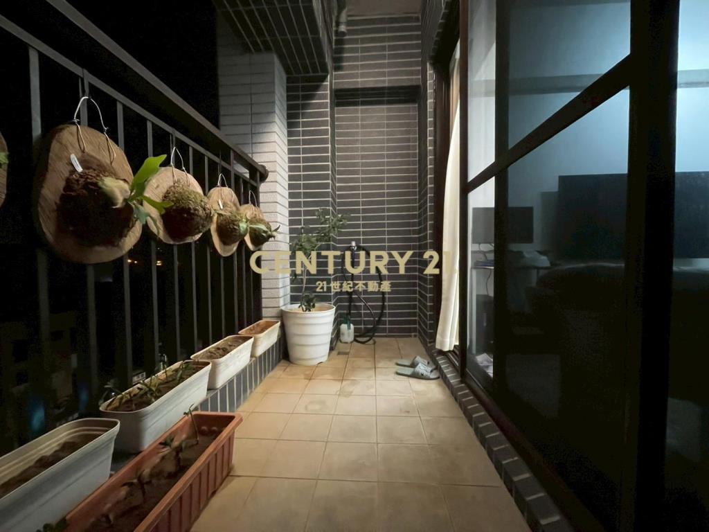 楊梅交流道輕屋齡三房平面車