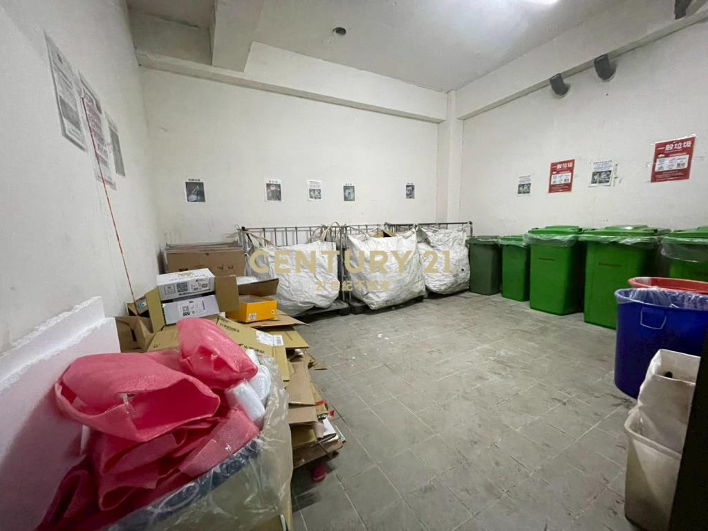 楊梅交流道輕屋齡三房平面車