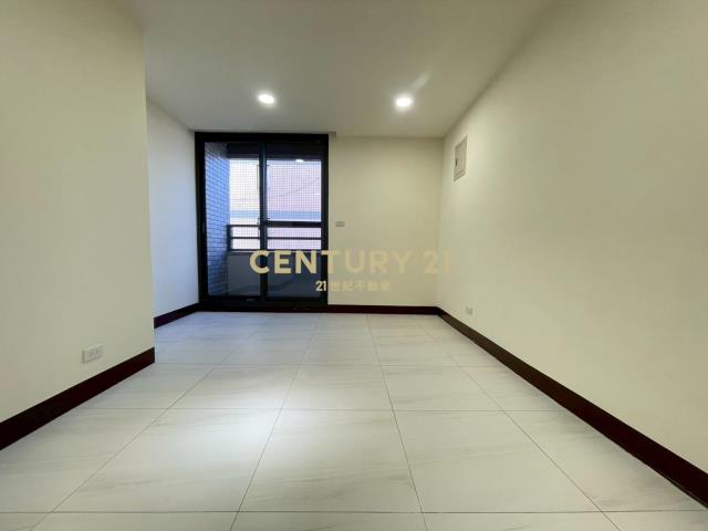 獅子林商圈臨路整新透天