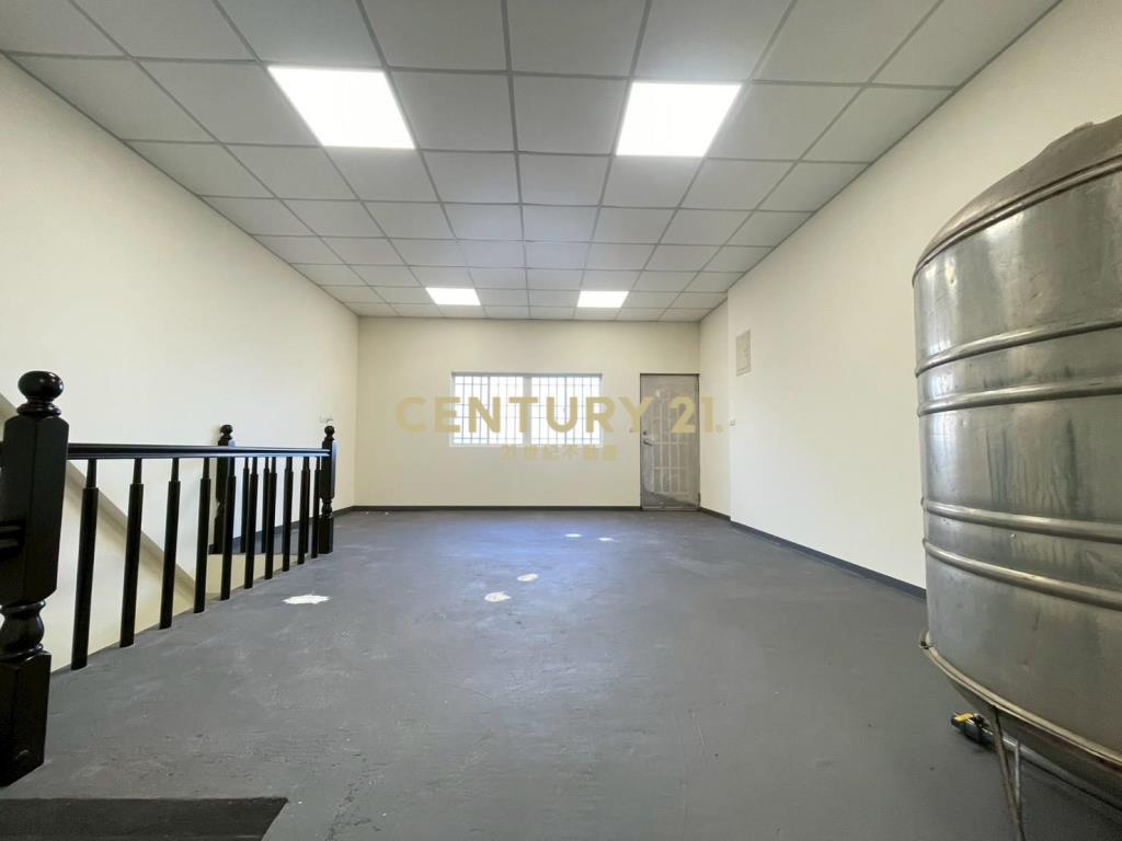 獅子林商圈臨路整新透天