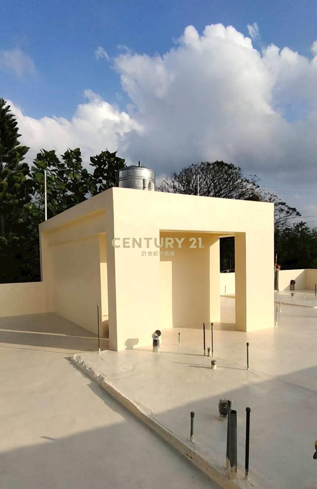 近上湖國小三面臨路農舍