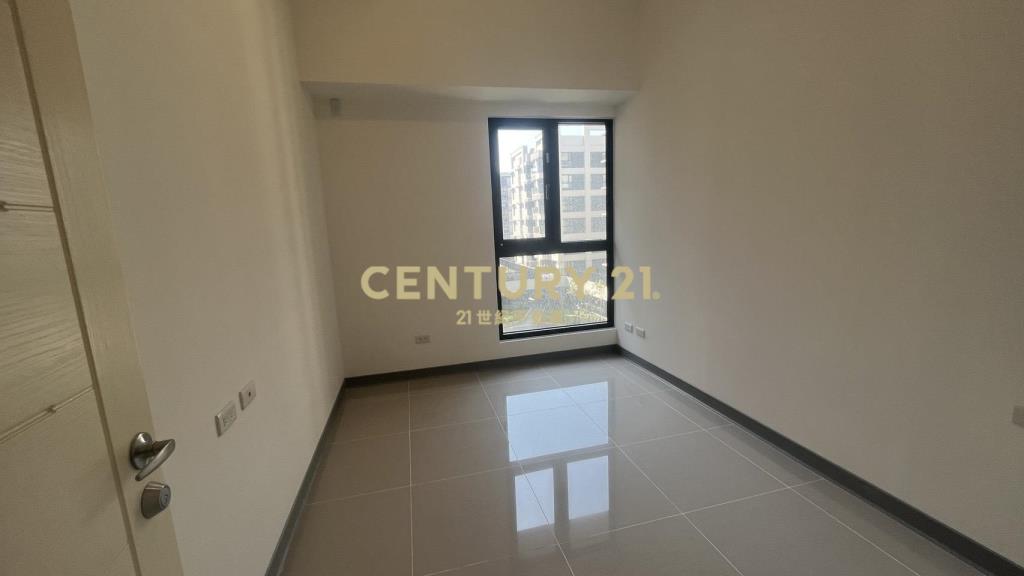 機場園區住宅三房平車