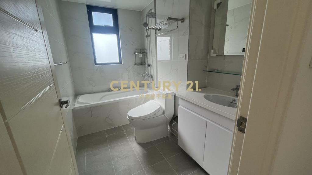 機場園區住宅三房平車