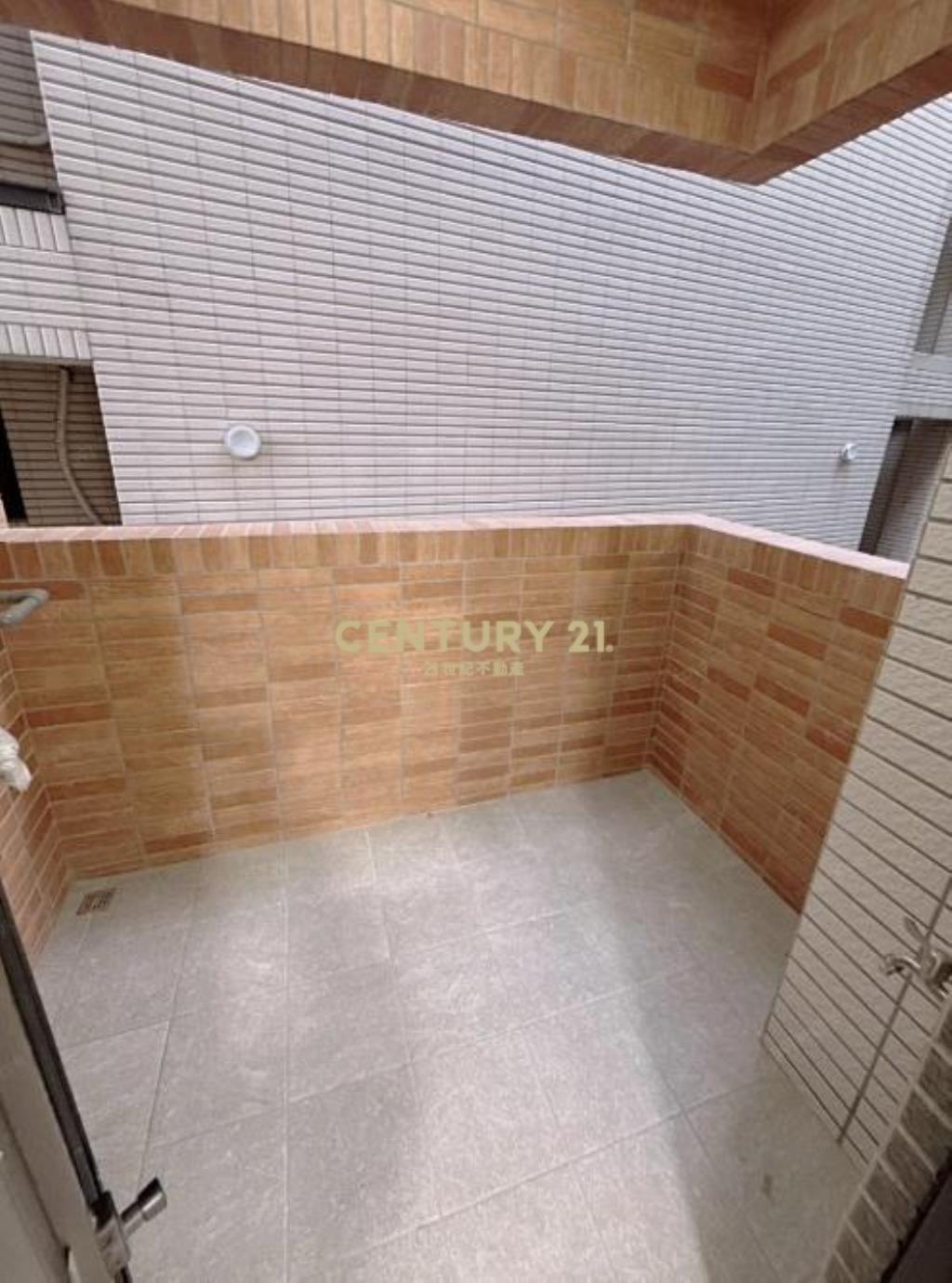 富岡運動公園全新兩房