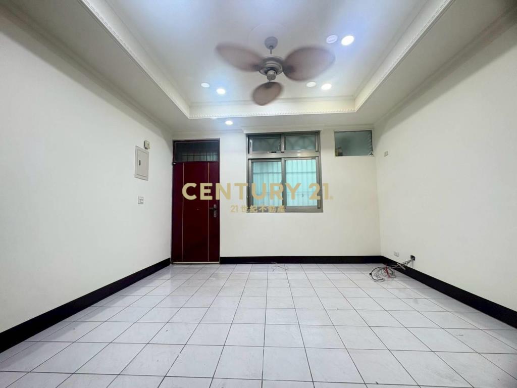 中壢山東前院停車透天