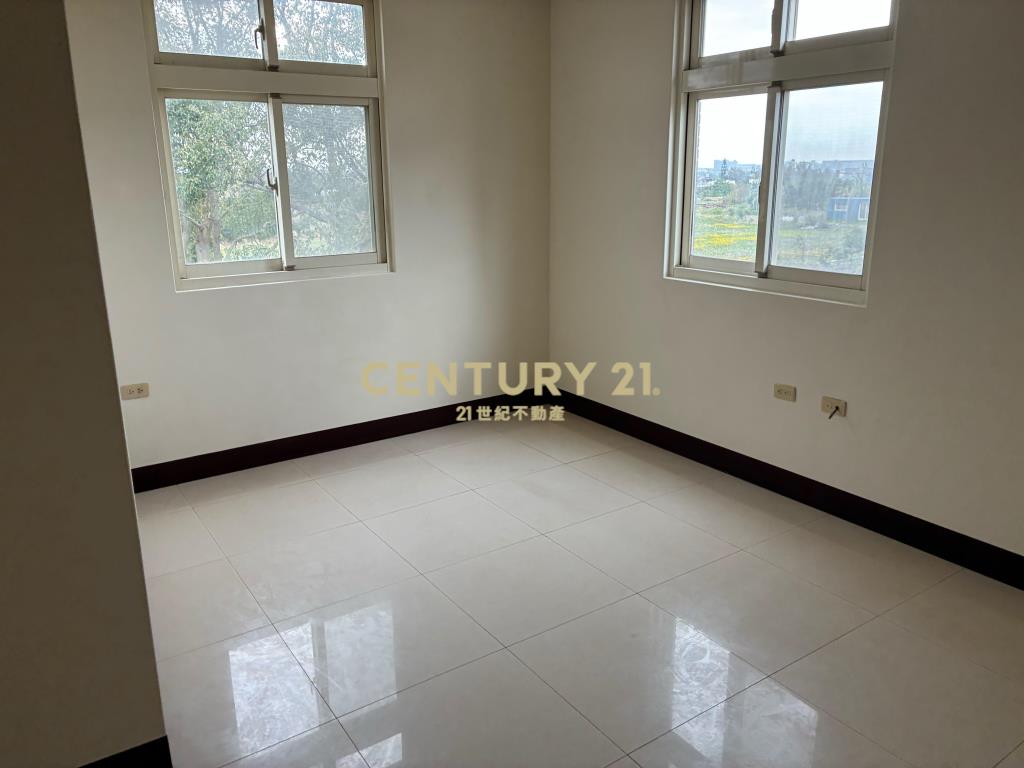 青埔旁1800坪大地坪美農舍