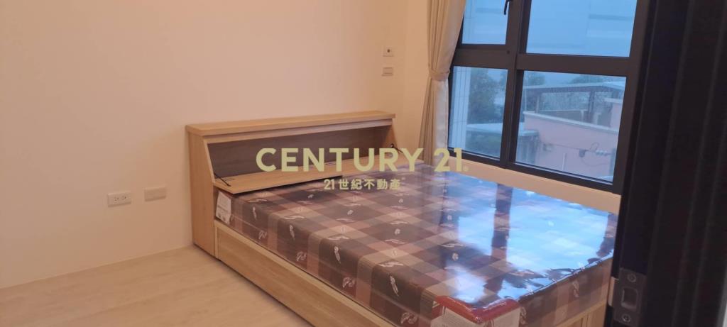 青埔旁全新2房+車位