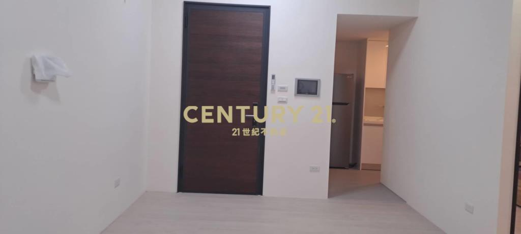 青埔旁全新2房+車位