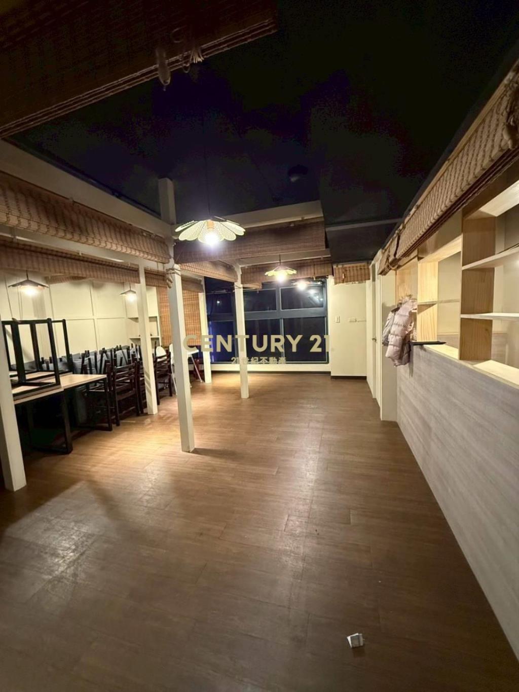 A8長庚商圈黃金店面