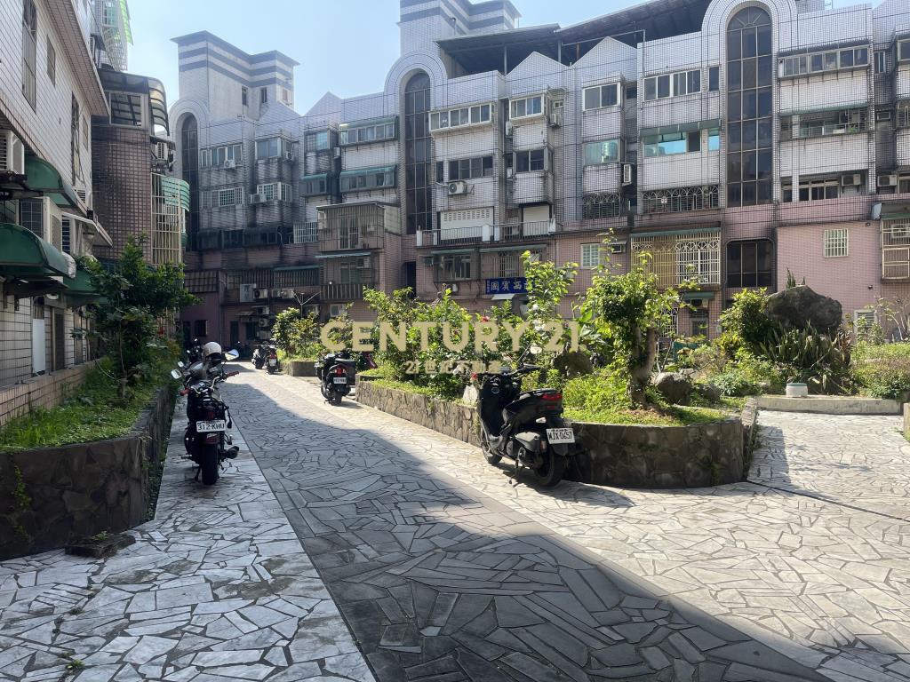 菓林低價1+1房電梯宅