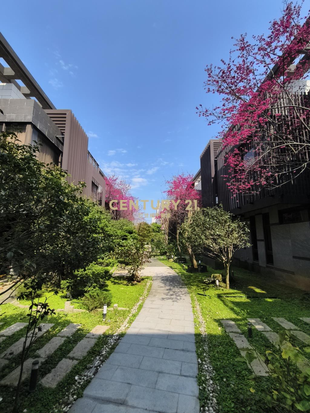 過嶺大地坪透天別墅