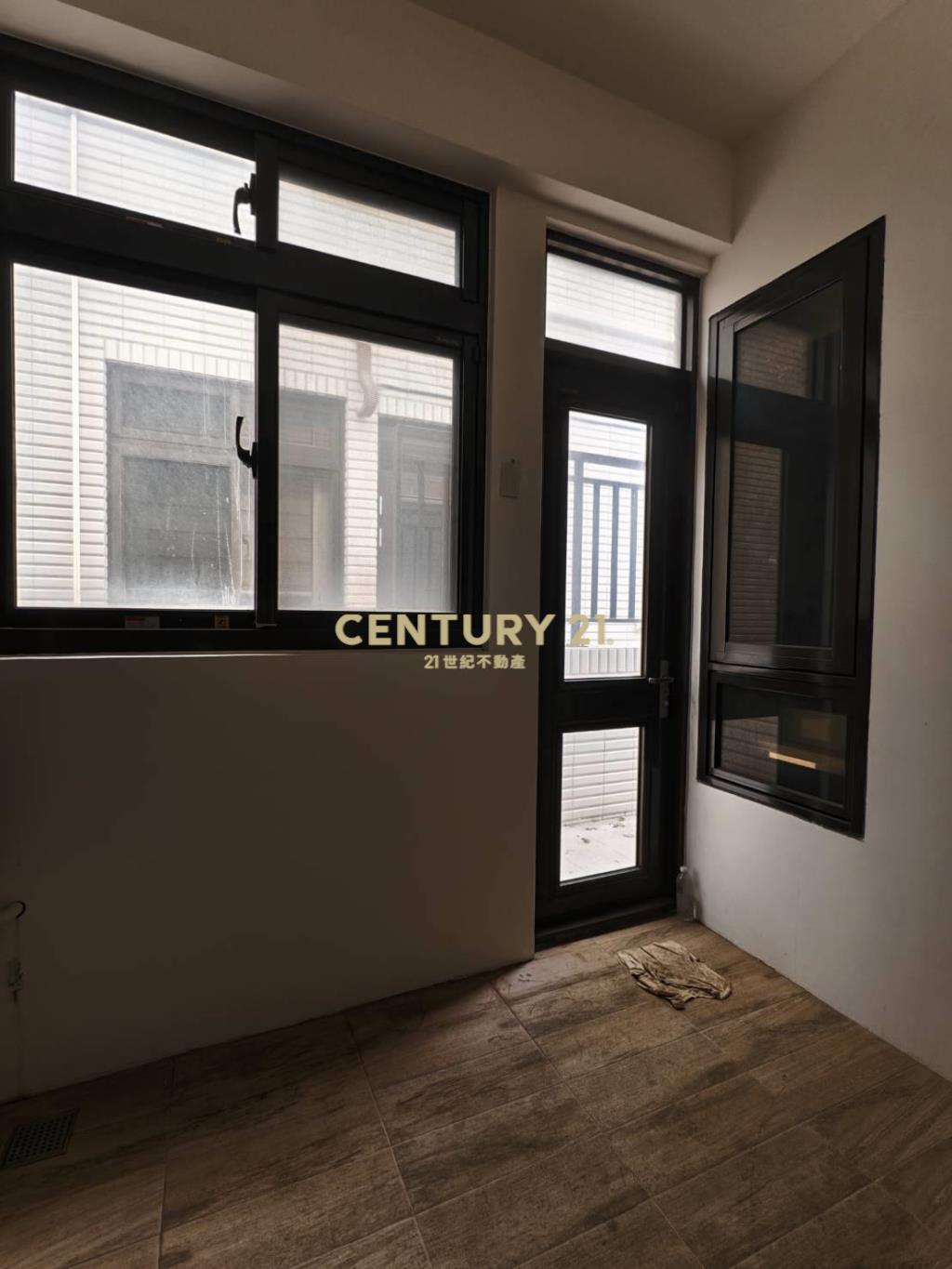 過嶺大地坪透天別墅