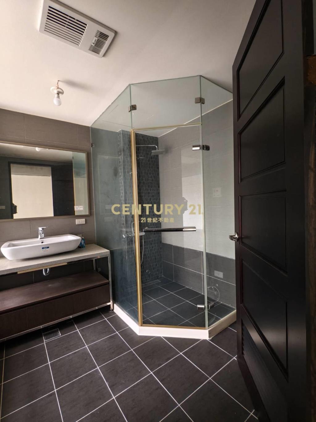 過嶺大地坪透天別墅