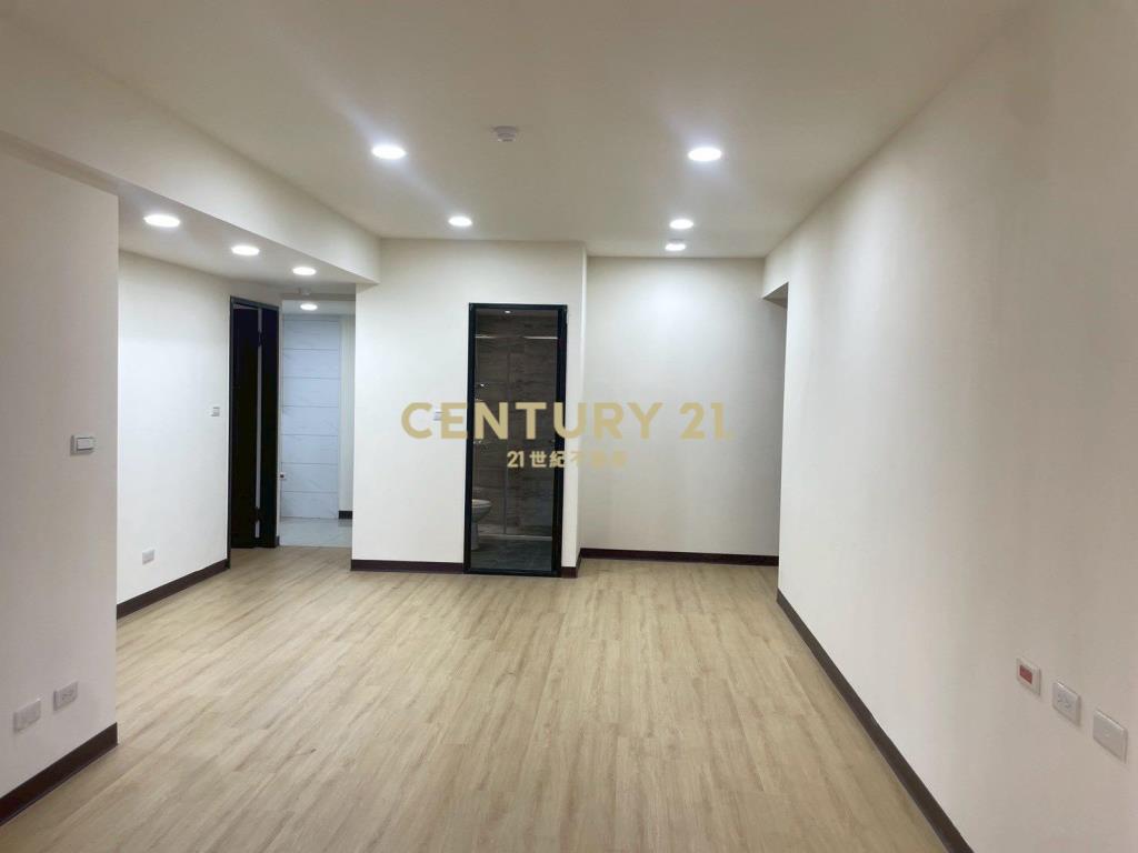 中壢過嶺商圈三房車