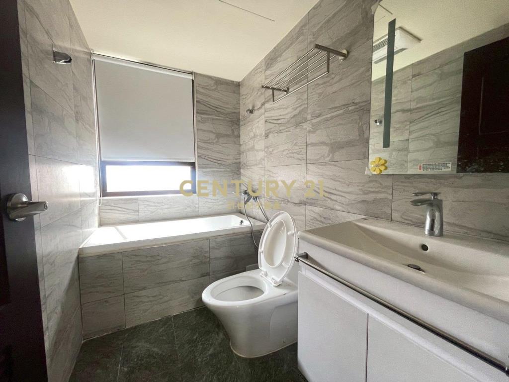 中壢過嶺商圈三房車