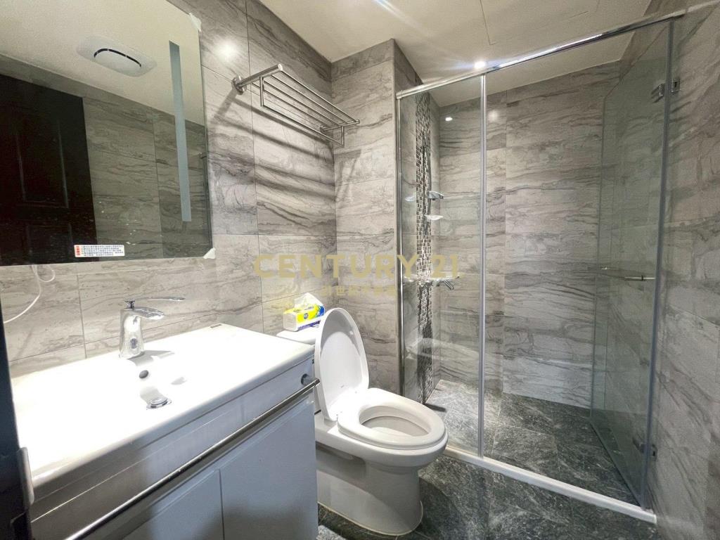 中壢過嶺商圈三房車