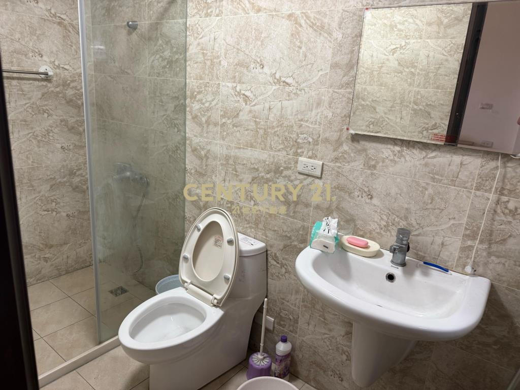 觀音中山路旁美透天