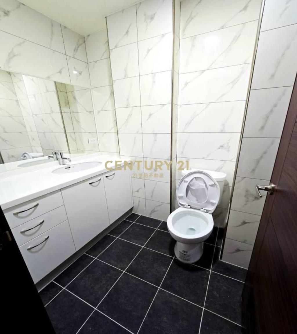 中壢新明商圈全新電梯別墅