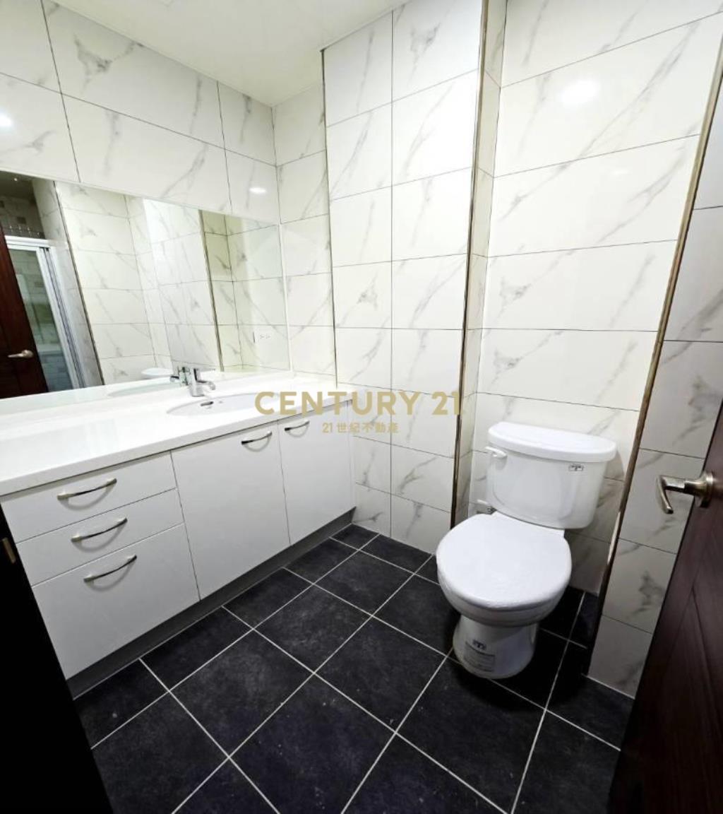 中壢新明商圈全新電梯別墅