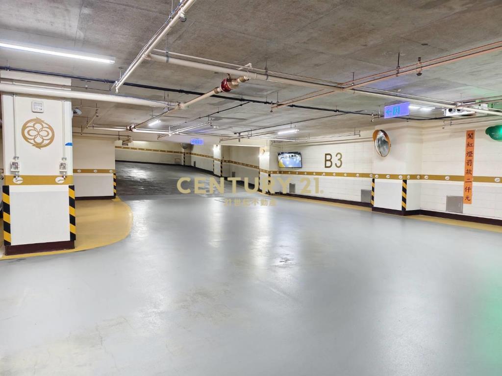 體育園區遠雄龍岡2景觀三房車