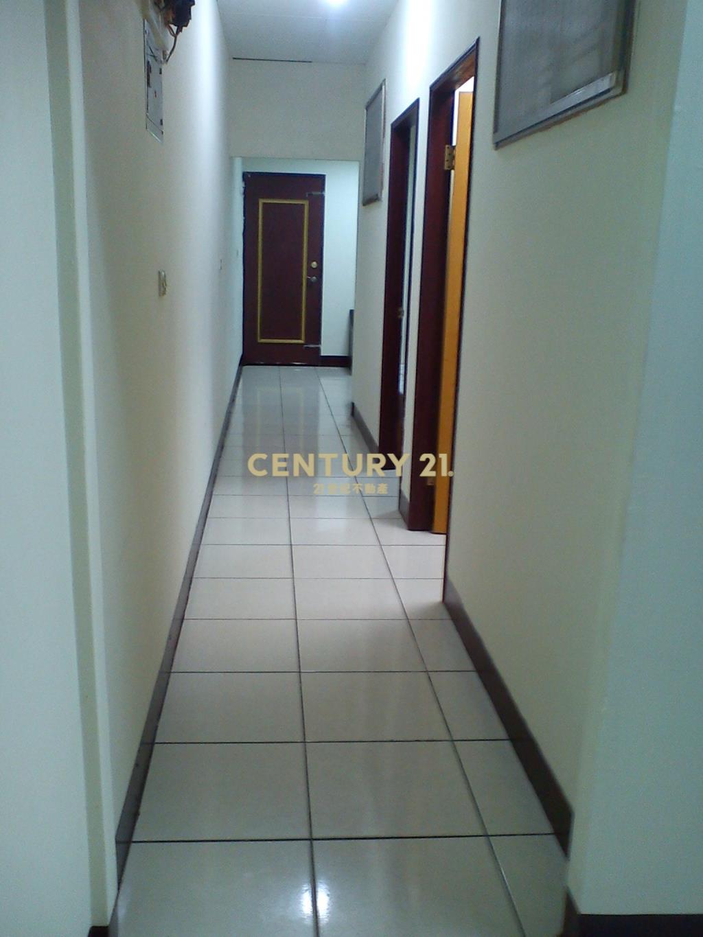 正濱海路收租透天