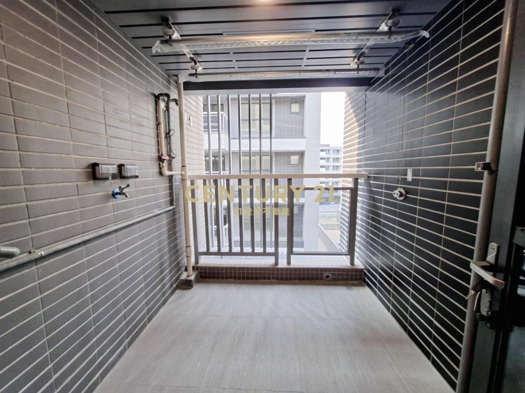 航空城全新美二房車