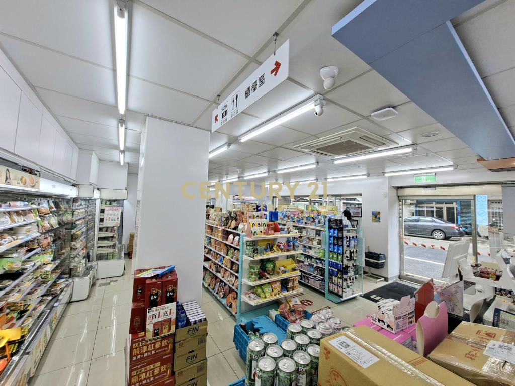 航空城大面寬7-11金店面