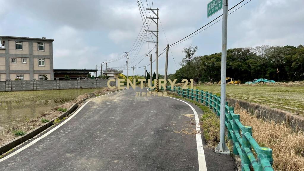 新湖國中面寬雙臨路農地