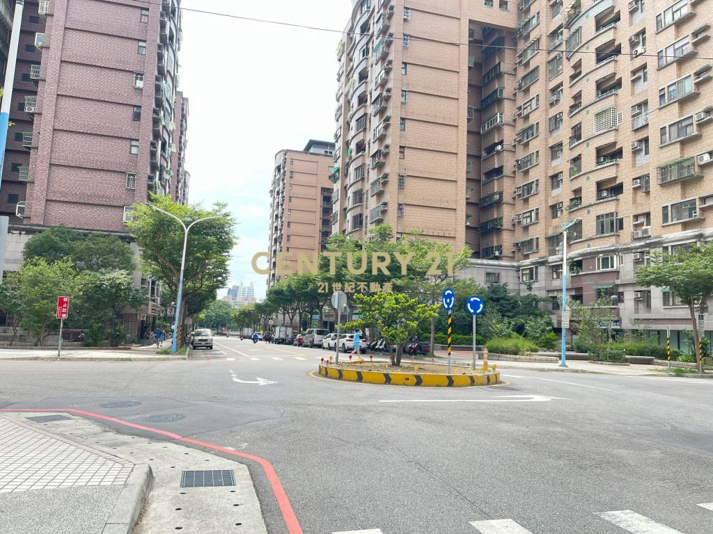陸光景觀三房平面車
