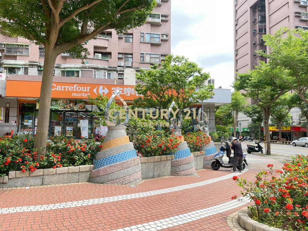 陸光新城三房平面車