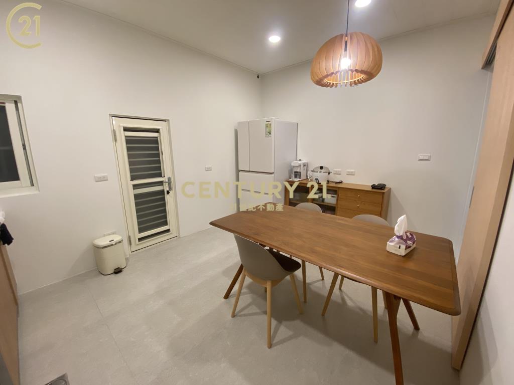 近中壢交流道精裝美透天 桃園中壢房價