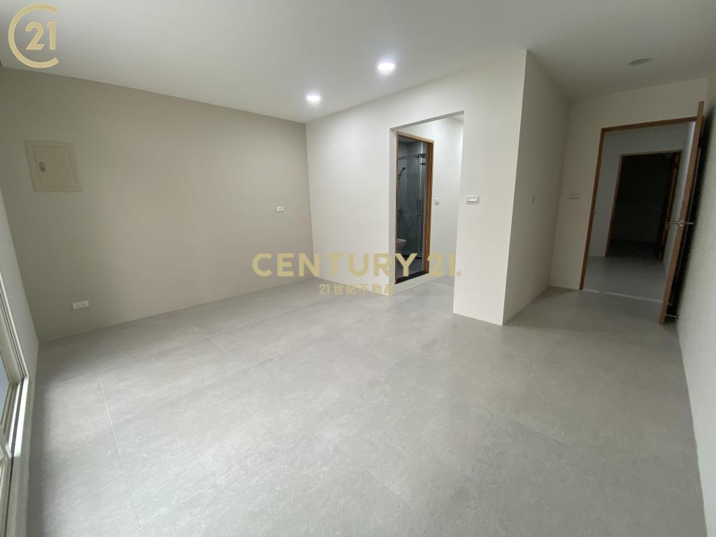 近中壢交流道精裝美透天 桃園中壢房價