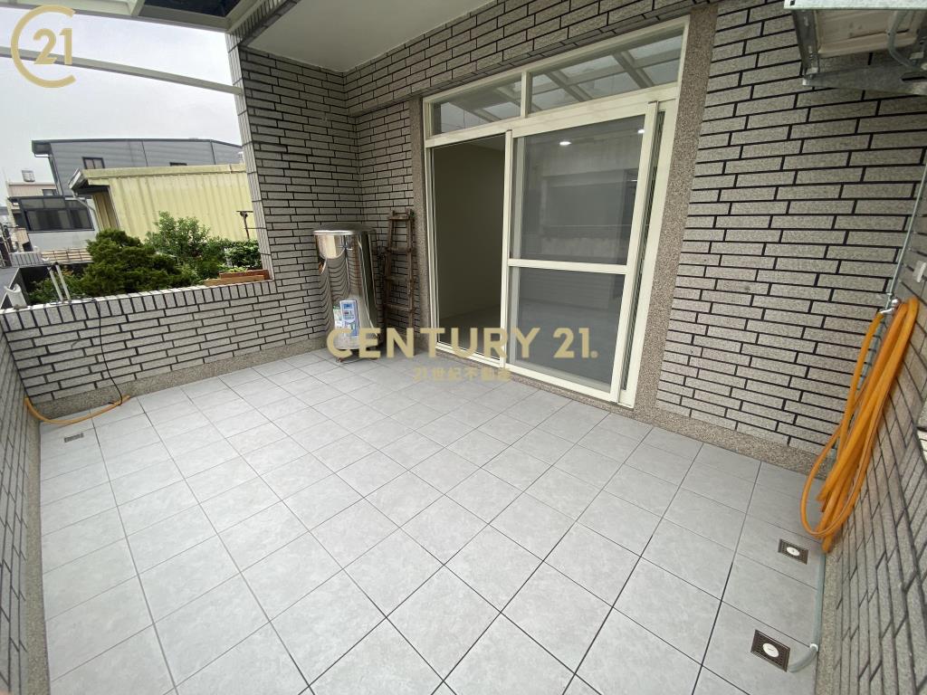 近中壢交流道精裝美透天 桃園中壢房價