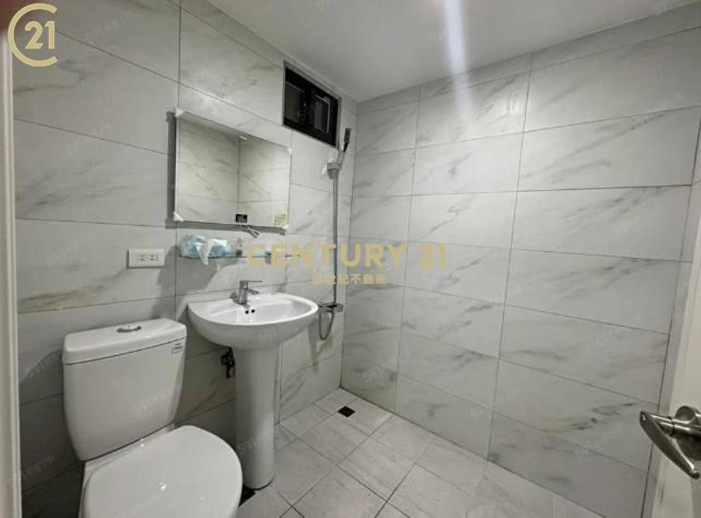 埔頂國小旁孝親整新透天 桃園中壢房價