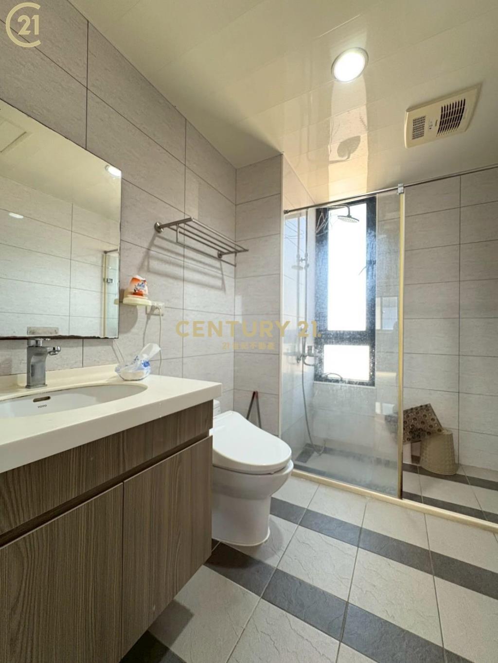 觀音草漯低總價兩房車