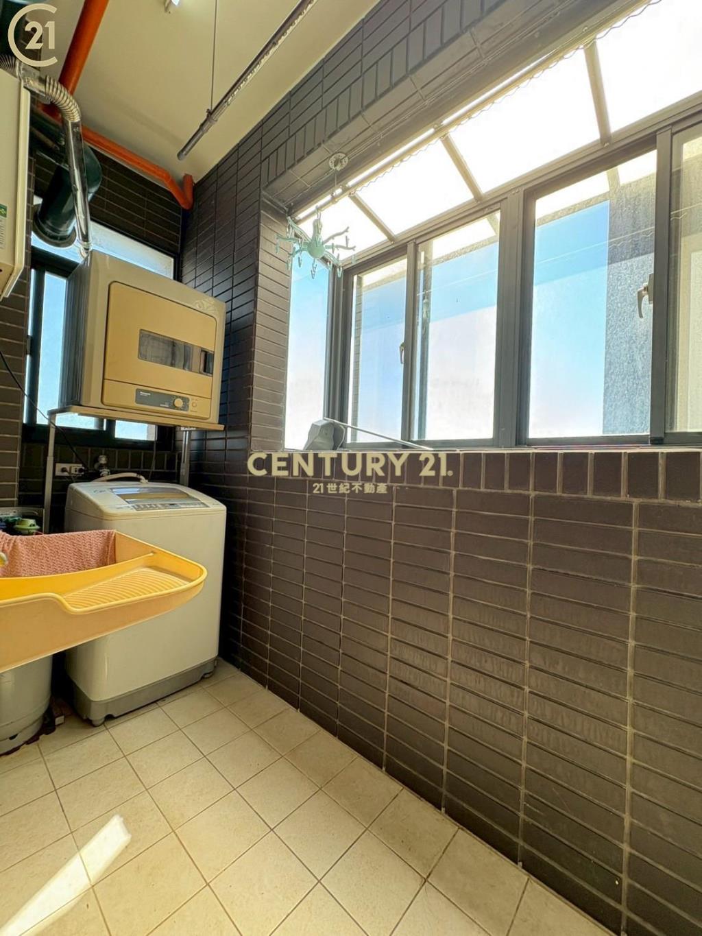 觀音草漯低總價兩房車