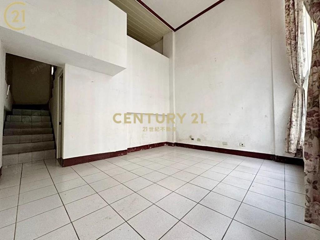 低總價楊梅菓嶺社區美4房花園車庫