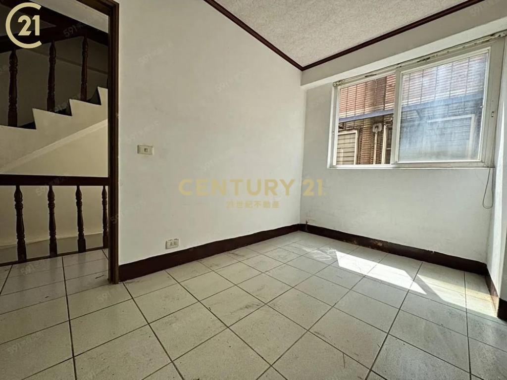 低總價楊梅菓嶺社區美4房花園車庫