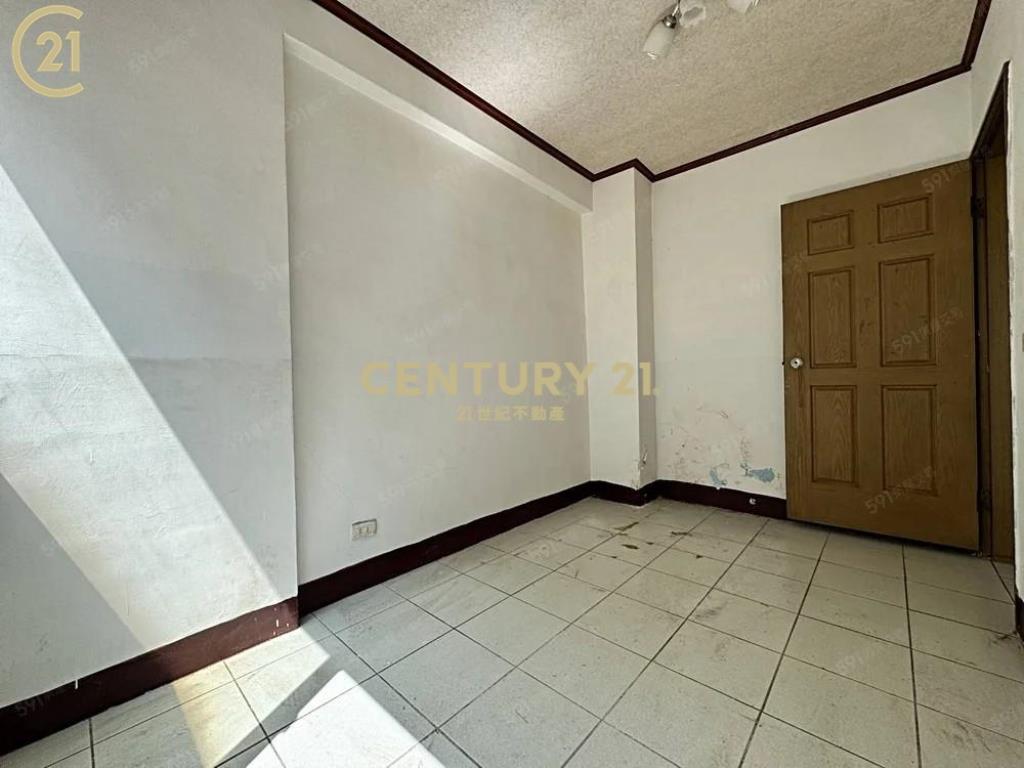 低總價楊梅菓嶺社區美4房花園車庫